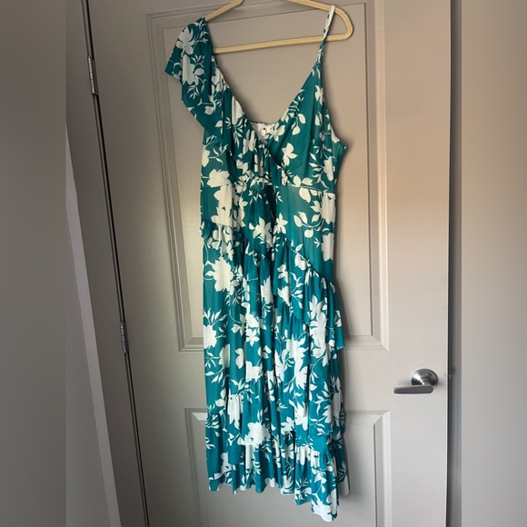 Torrid Floral Mesh Ruffle Tiered Surplice Midi Dress - Picture 2 of 11